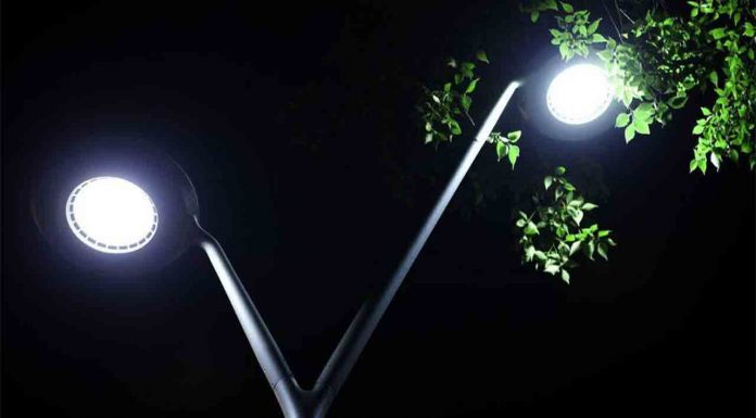 La nueva iluminación de las calles de Barcelona avanza a buen ritmo La nueva iluminación de las calles de Barcelona avanza a buen ritmo