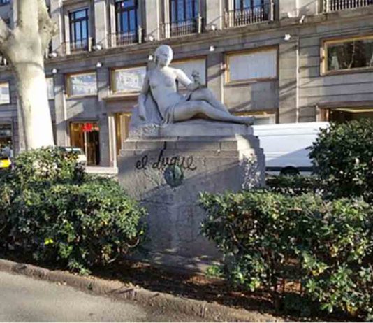 Monumento a Francesc Soler Rovirosa Monumento a Francesc Soler Rovirosa