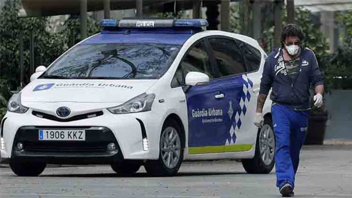 Muere un turista en Sarrià que se tragó la llave de un coche