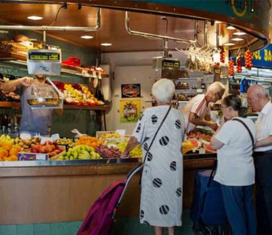 Barcelona galardonada con el Premio Nacional de Comercio Interior 2021 Barcelona galardonada con el Premio Nacional de Comercio Interior 2021