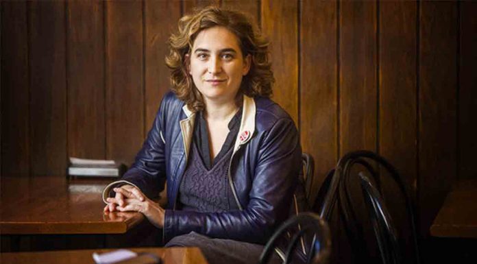 Colau reclama la reapertura del ocio nocturno para la Mercè Colau reclama la reapertura del ocio nocturno para la Mercè