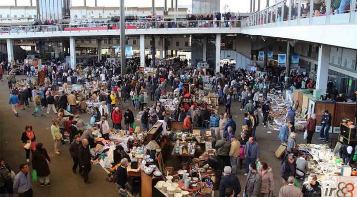 Encants Vells en la Feria de Bellcaire Encants Vells en la Feria de Bellcaire