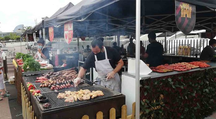 La Barceloneta celebra su primera fira medieval La Barceloneta celebra su primera fira medieval