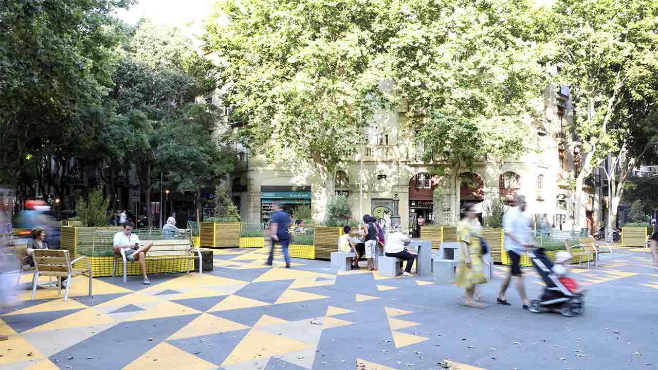 Las Superillas de Barcelona tienen efectos positivos para la salud y el bienestar