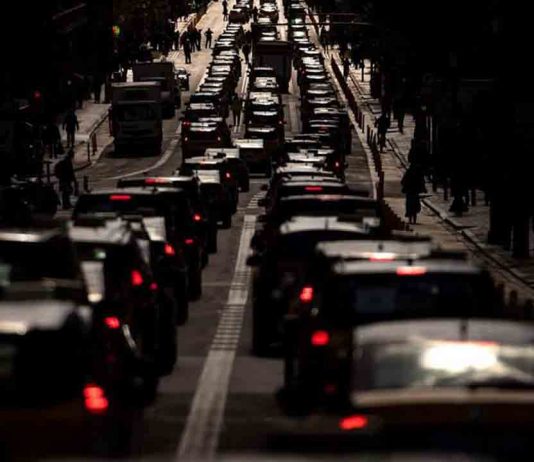 Uber y Cabify perjudican más el medio ambiente que ir en tu propio coche Uber y Cabify perjudican más el medio ambiente que ir en tu propio coche