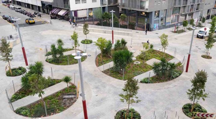 Avance en la regeneración de las calles Almogàvers y Zamora en el eje verde de Sant Martí Avance en la regeneración de las calles Almogàvers y Zamora