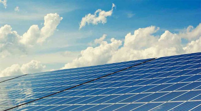 Barcelona invierte 12,5 millones para instalar placas solares Barcelona invierte 12,5 millones para instalar placas solares