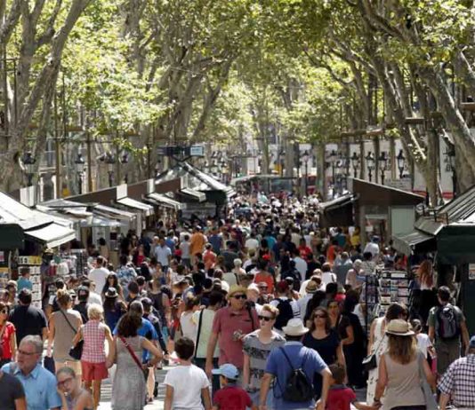La pandemia impacta en la población de Barcelona La pandemia impacta en la población de Barcelona