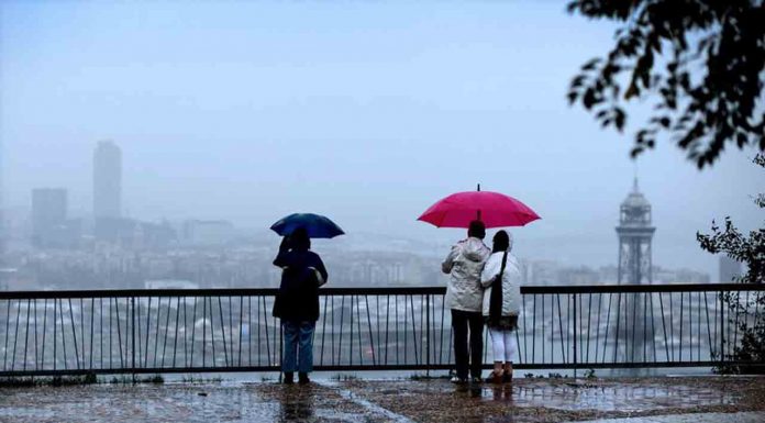 Desactivada la alerta del plan INUNCAT una vez finalizado el episodio de lluvias Lluvia y viento en un largo fin de semana de la castañada