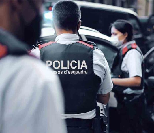 Cinco detenidos al intentar asaltar una empresa de criptomonedas A prisión dos hombres por robos en domicilios de Hospitalet