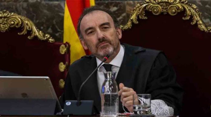 El Supremo sentencia a una niña de 13 años que sufrió una agresión sexual El Supremo sentencia a una niña de 13 años que sufrió una agresión sexual