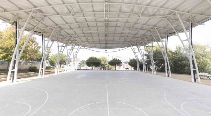 Torre Baró inaugura el espacio deportivo del Campillo de la Virgen Torre Baró inaugura el espacio deportivo del Campillo de la Virgen