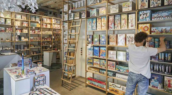 El paro baja en Catalunya por noveno mes consecutivo El paro baja en Catalunya por noveno mes consecutivo