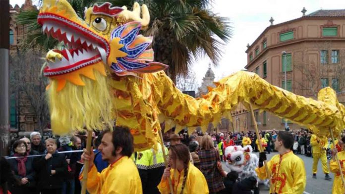Barcelona da la bienvenida al Año Nuevo Chino, el año del tigre