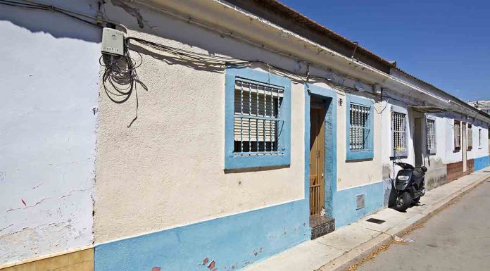 Comienzan las obras para convertir en museo las Casas Baratas del Bon Pastor Comienzan las obras para convertir en museo las Casas Baratas del Bon Pastor