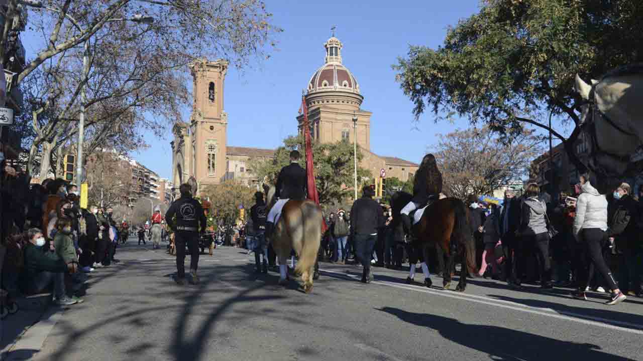 Sant Andreu de Palomar acoge la celebración de los Tres Tombs