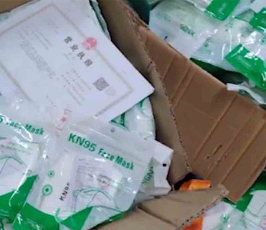 La Guàrdia Urbana decomisa 42.000 mascarillas y 800 test de antígenos La Guàrdia Urbana decomisa 42.000 mascarillas y 800 test de antígenos