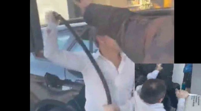 Un conductor de Cabify ataca con un cuchillo a un motorista en Hospitalet Un conductor de Cabify ataca con un cuchillo a un motorista en Hospitalet