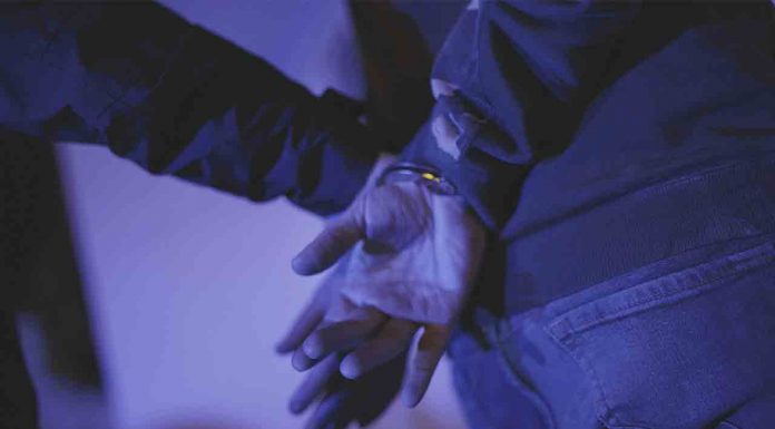 Dos detenidos por agredir sexualmente a una mujer en Ciutat Vella Dos detenidos por agredir sexualmente a una mujer en Ciutat Vella