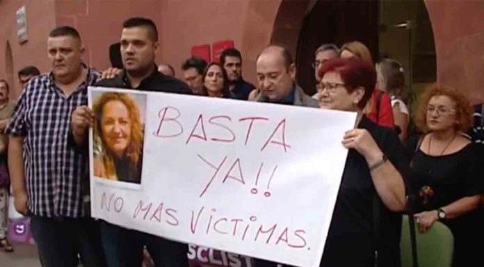 El acusado de dejar morir a su pareja por un ataque diabético pensó que era una sobredosis El acusado de dejar morir a su pareja por un ataque diabético pensó que era una sobredosis