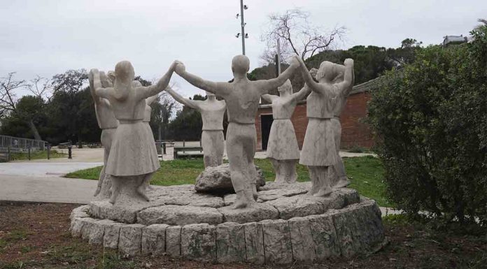 Finaliza la restauración del monumento La Sardana de Montjuïc Finaliza la restauración del monumento La Sardana de Montjuïc