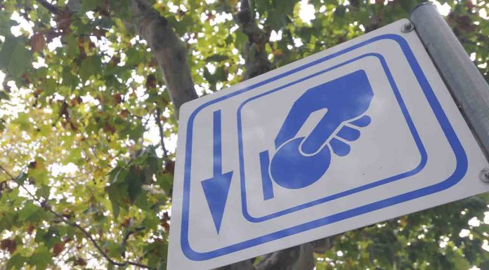 Aparcar en zona verde o azul los fines de semana saldrá gratis, los controladores convocan huelga Aparcar en zona verde o azul los fines de semana saldrá gratis, los controladores convocan huelga