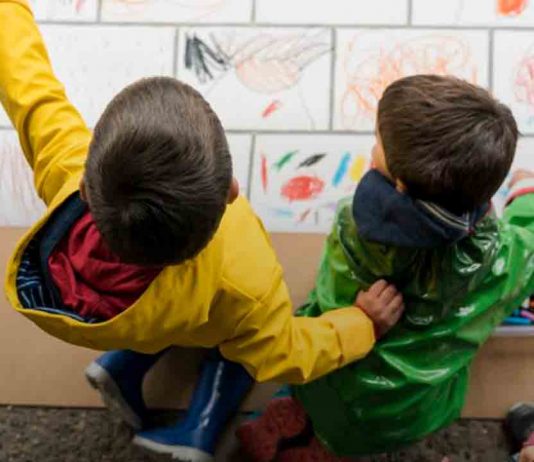 Comienza el curso en 105 jardines de infancia municipales Barcelona amplía hasta 14 los patios abiertos de las guarderías municipales
