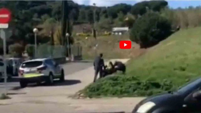 Investigan la agresión de policías locales de Mataró a un detenido