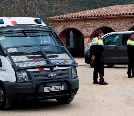 Piden 5 años de prisión para los asaltantes a un centro de menores de Castelldefels Piden 5 años de prisión para los asaltantes a un centro de menores de Castelldefels