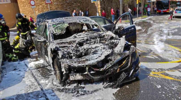 Ada Colau pide a Josep Bou que se disculpe por sus graves insinuaciones Ada Colau pide a Josep Bou que se disculpe por sus graves insinuaciones