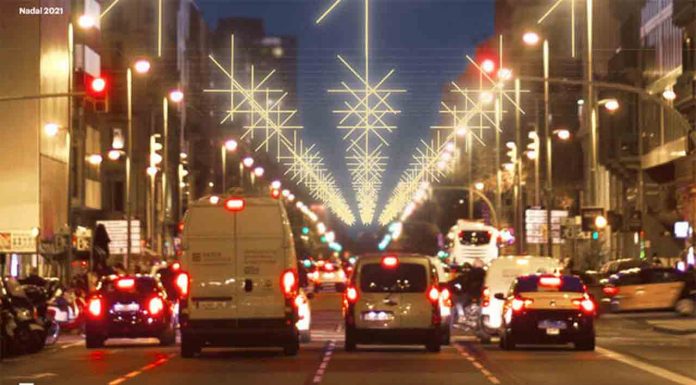 El Ayuntamiento volverá a subvencionar el alumbrado de Navidad en los ejes comerciales El Ayuntamiento volverá a subvencionar el alumbrado de Navidad en los ejes comerciales