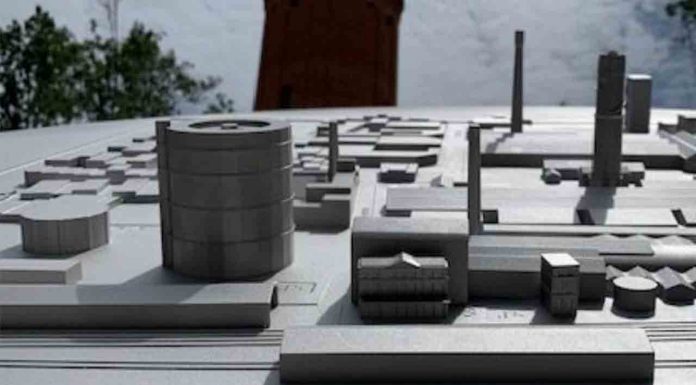 Una maqueta táctil de la antigua gran industria Can Girona-Macosa Una maqueta táctil de la antigua gran industria Can Girona-Macosa