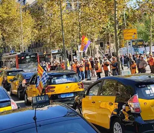 El taxi de Barcelona convoca movilizaciones para enero Paro General del Taxi en Catalunya el 18 de mayo contra el posible Decreto del Govern