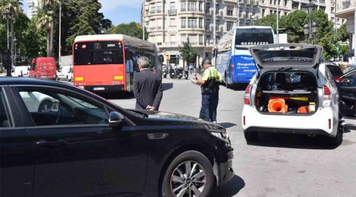 Barcelona aprueba el nuevo reglamento de los VTC Nueva campaña de la Guàrdia Urbana en el control de los VTC