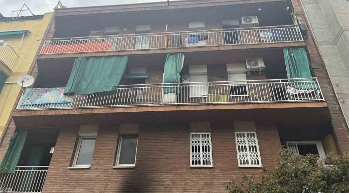 Tres muertos y un herido grave en un incendio en Santa Coloma Tres muertos y un herido grave en un incendio en Santa Coloma