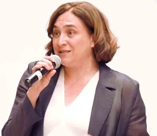 Colau insta a Pedro Sánchez a rectificar sobre sus palabras de la tragedia de Melilla Colau insta a Pedro Sánchez a rectificar sobre sus palabras de la tragedia de Melilla