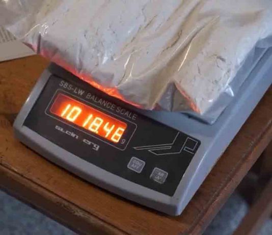 Vídeo | Desmantelan un bar de Trinitat Vella que se usaba para vender droga Desmantelan un bar de Trinitat Vella que se usaba para vender droga