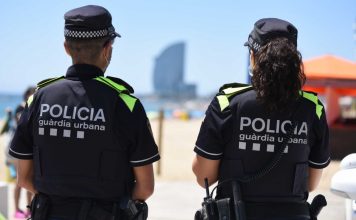 Herido con un machete en la Mar Bella durante la verbena de Sant joan Investigan una agresión sexual en la Mar Bella ocurrida esta noche