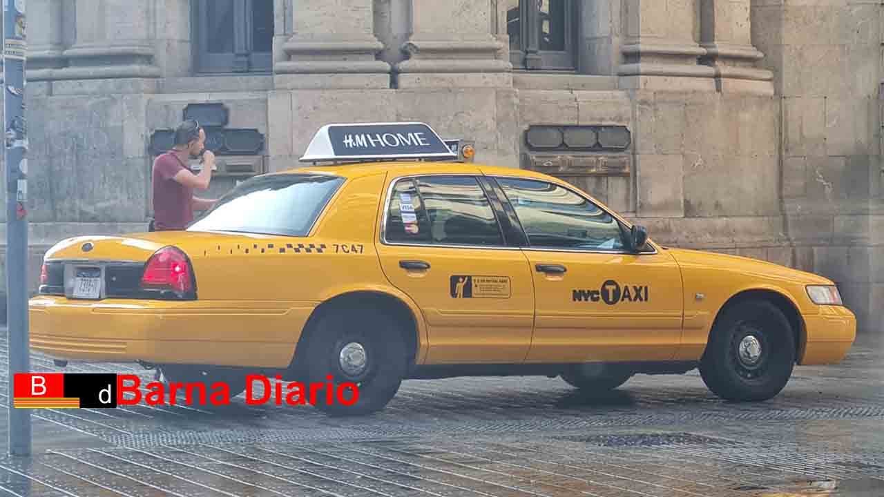 Localizamos un taxi de New York en Barcelona, en pleno centro
