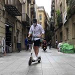 Campaña para sensibilizar a los usuarios de patinetes en Ciutat Vella