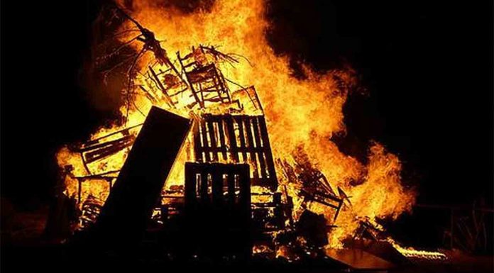 Horta-Guinardó celebra la verbena de Sant Joan Horta-Guinardó celebra la verbena de Sant Joan