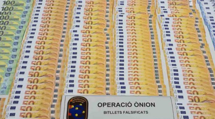Obligaba a los hijos a hacer compras con billetes falsos Obligaba a los hijos a hacer compras con billetes falsos