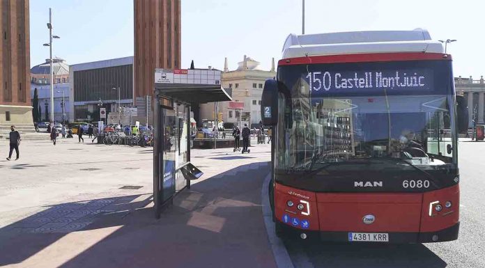 Detienen a un hombre por abusar sexualmente de un menor en un autobús Detienen a un hombre por abusar sexualmente de un menor en un autobús