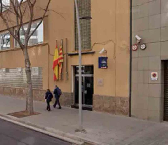 Tres detenidos por robar en el interior de vehículos en Sant Martí Tres detenidos por robar en el interior de vehículos en Sant Martí