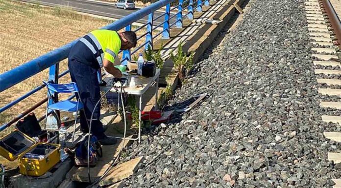 Adif restablece la circulación del AVE Barcelona Madrid tras el robo de cable Adif restablece la circulación del AVE Barcelona Madrid tras el robo de cable