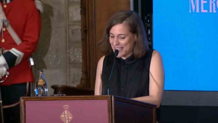 Carla Simón destaca a Barcelona como acogedora en el pregón de la Mercè