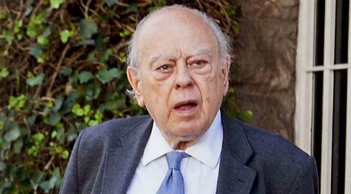 Jordi Pujol recibe el alta hospitalaria en el Hospital de Sant Pau Jordi Pujol, estable tras ser operado de un ictus