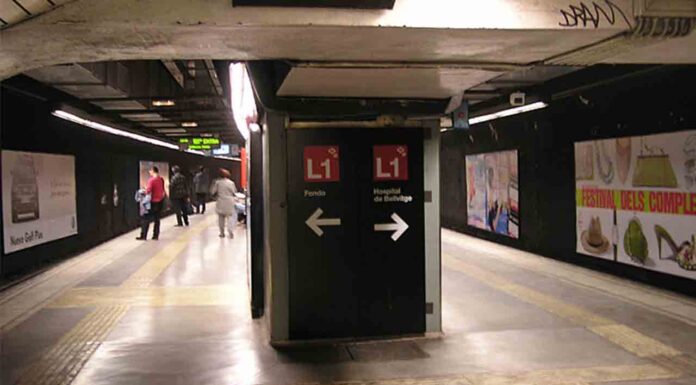 Cinco detenidos por una agresión homófoba en el metro Cinco detenidos por una agresión homófoba en el metro a un joven que le rompieron la nariz