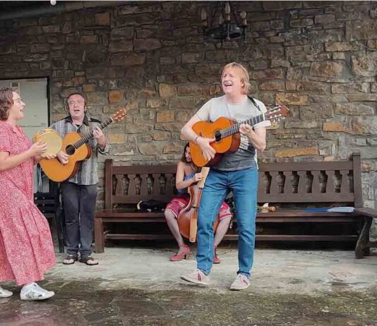 L’Aragonés en a Mosica 2022. Concierto de Biella Nuei L'Aragonés en a Mosica 2022. Concierto de Biella Nuei