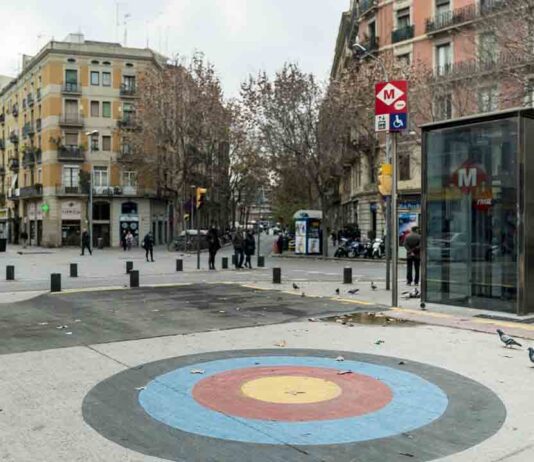 Entidades vecinales presionan para que la ronda Sant Antoni sea peatonal Entidades vecinales presionan para que la ronda Sant Antoni sea peatonal